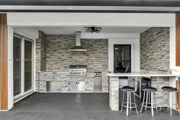$1,840,000 | 12555 Southwest 34th Place, Davie, FL 33330