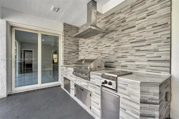 $1,840,000 | 12555 Southwest 34th Place, Davie, FL 33330