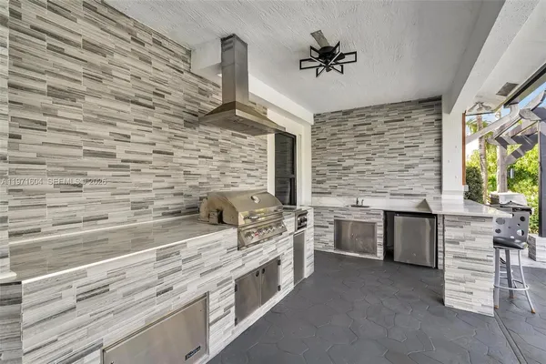 $1,840,000 | 12555 Southwest 34th Place, Davie, FL 33330