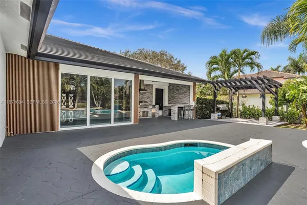 $1,840,000 | 12555 Southwest 34th Place, Davie, FL 33330