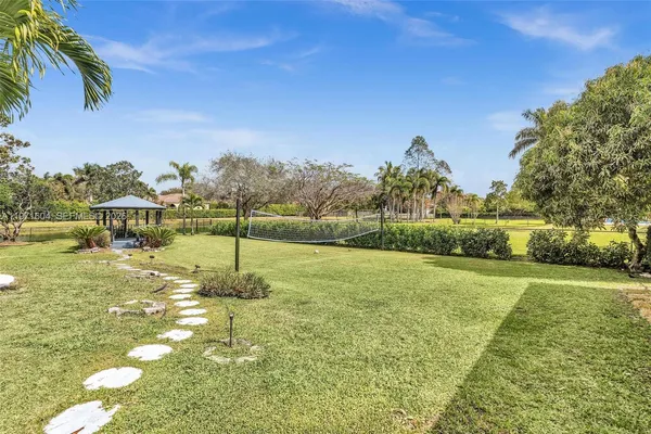 $1,840,000 | 12555 Southwest 34th Place, Davie, FL 33330