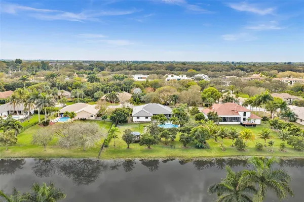 $1,840,000 | 12555 Southwest 34th Place, Davie, FL 33330