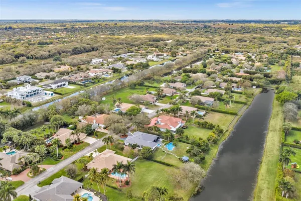 $1,840,000 | 12555 Southwest 34th Place, Davie, FL 33330