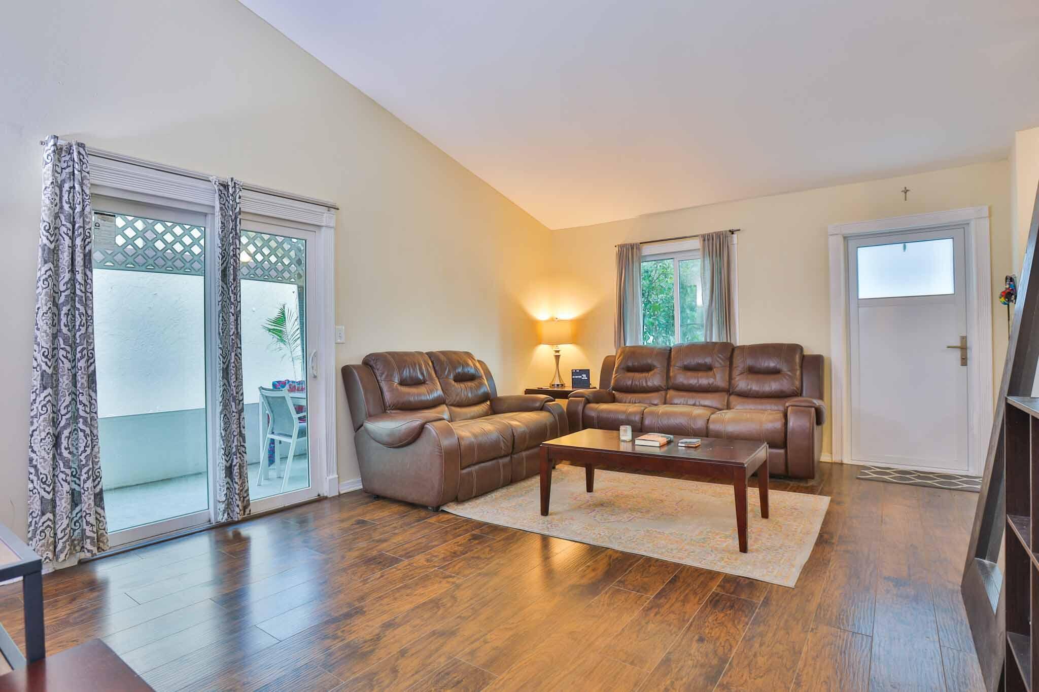 11223 Model Circle West Boca Raton, FL 33428 - Photo 4 of 35 3K6A0832