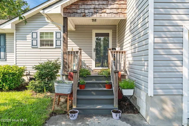 $2,100 | 769 Dayflower Court, Vass, NC 28394