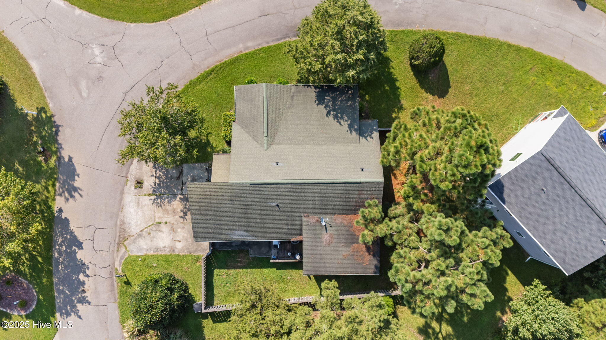 769 Dayflower Court Vass, NC 28394 - Photo 4 of 41 4-web-or-mls-DJI_20230916104411_0661_D -