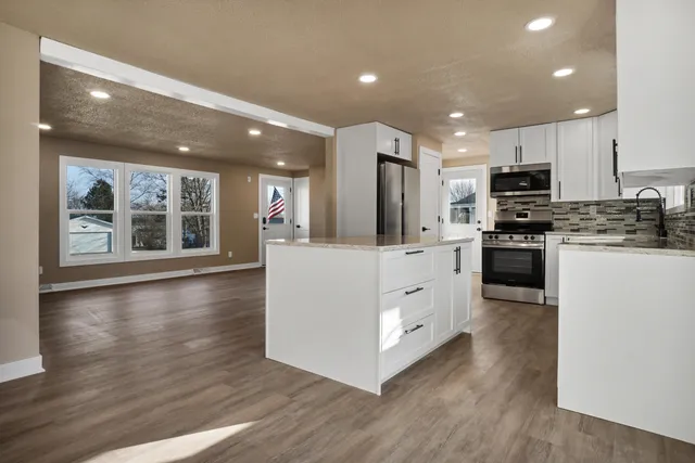 $344,900 | 1143 3rd Street, Lomira, WI 53048