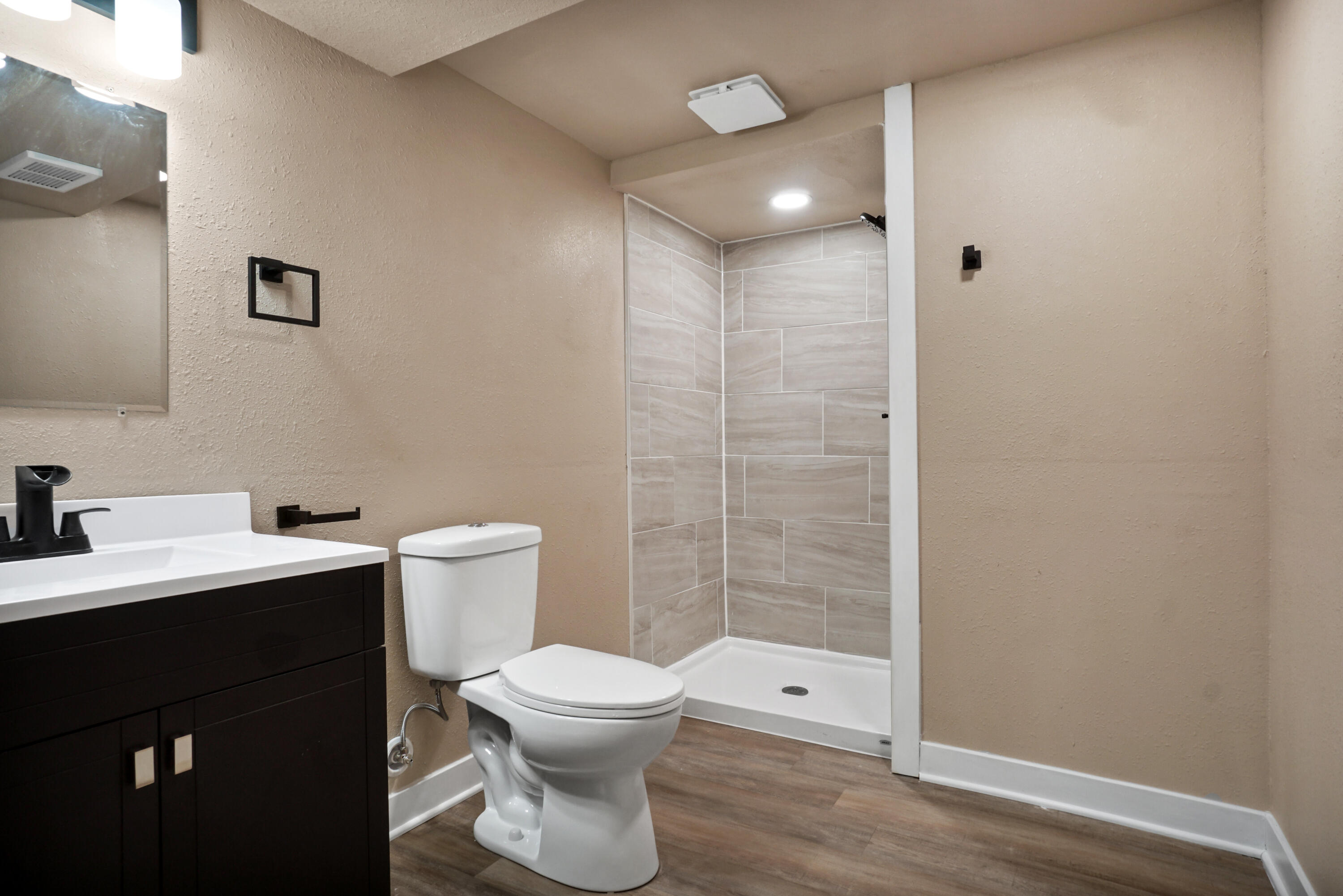 1143 3rd Street Lomira, WI 53048 - Photo 26 of 35 Lower Full Bathroom