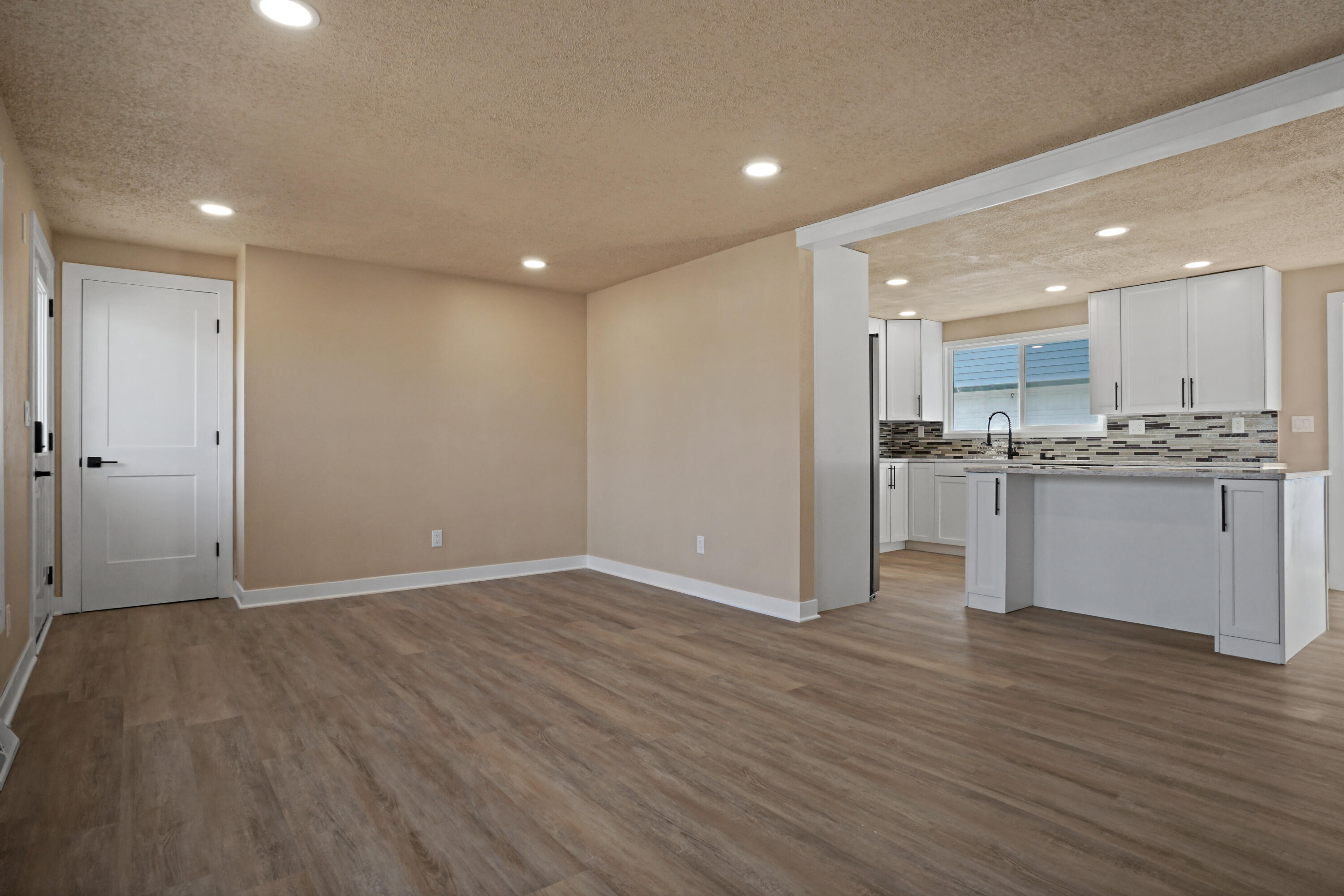 1143 3rd Street Lomira, WI 53048 - Photo 4 of 35 Living Room