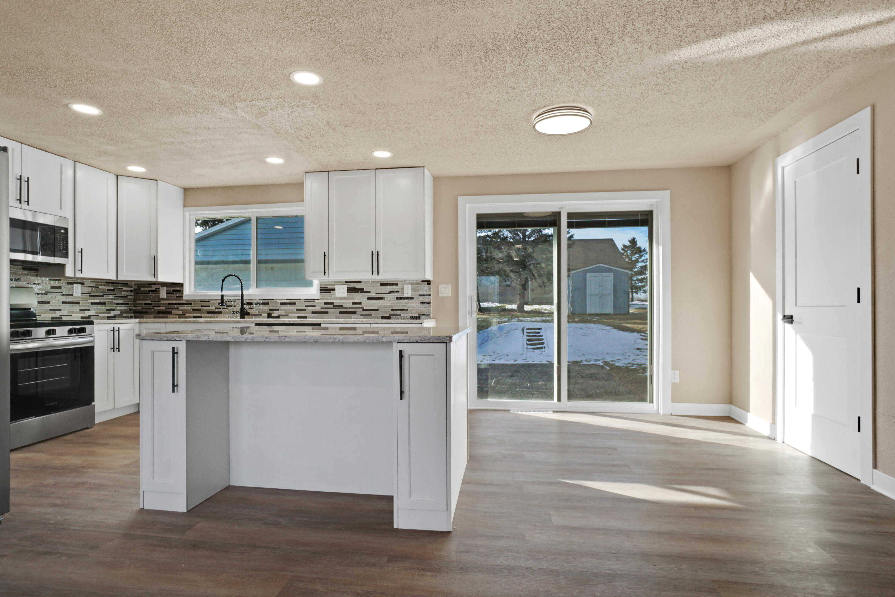 1143 3rd Street Lomira, WI 53048 - Photo 6 of 35 Kitchen