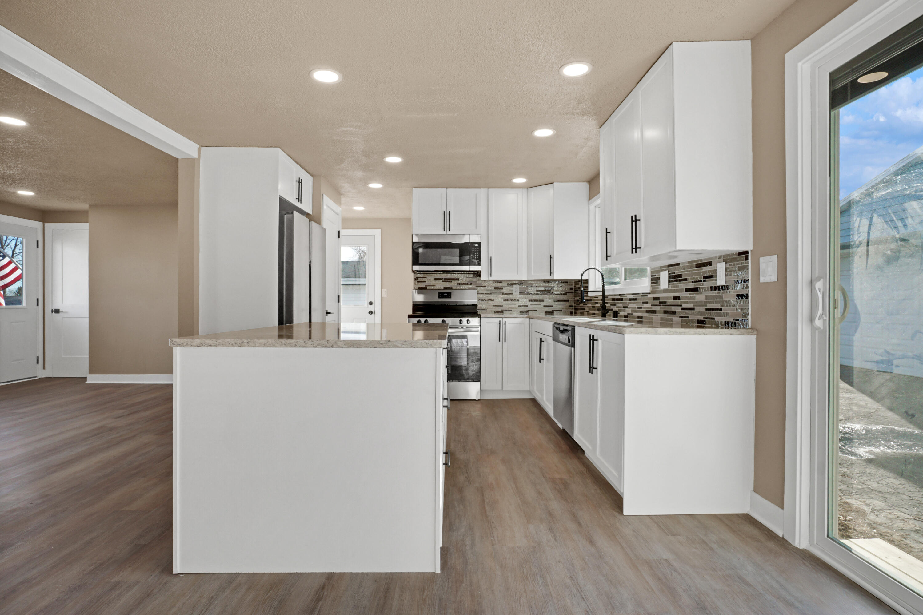 1143 3rd Street Lomira, WI 53048 - Photo 8 of 35 Kitchen