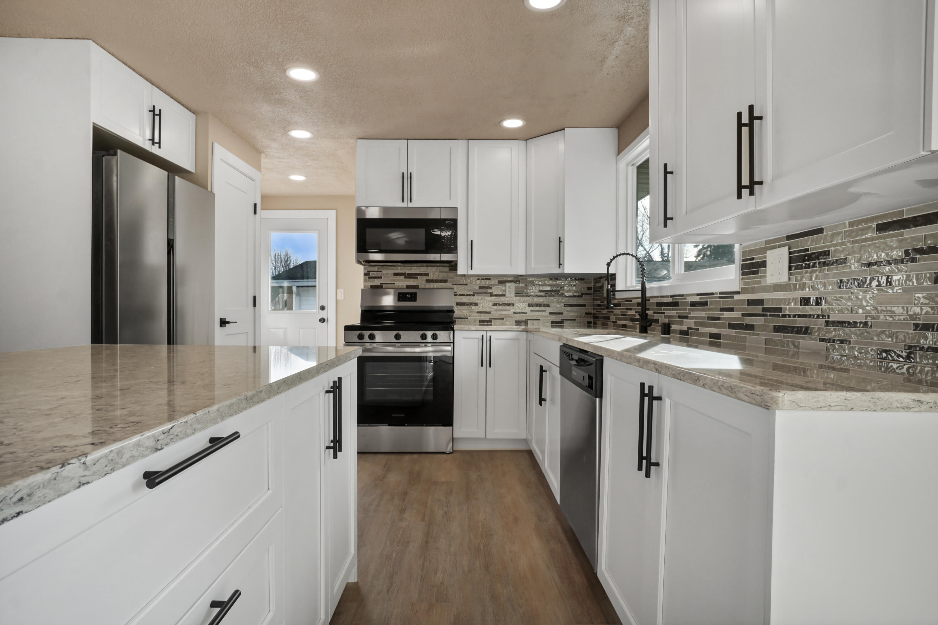 1143 3rd Street Lomira, WI 53048 - Photo 9 of 35 Kitchen