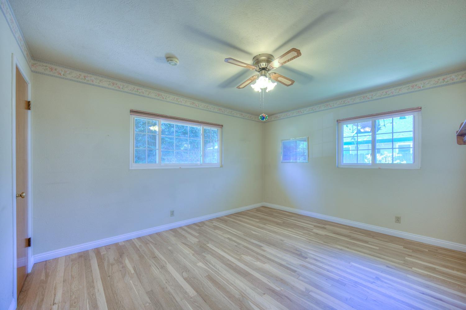 2516 Webster Street Sanger, CA 93657 - Photo 13 of 28