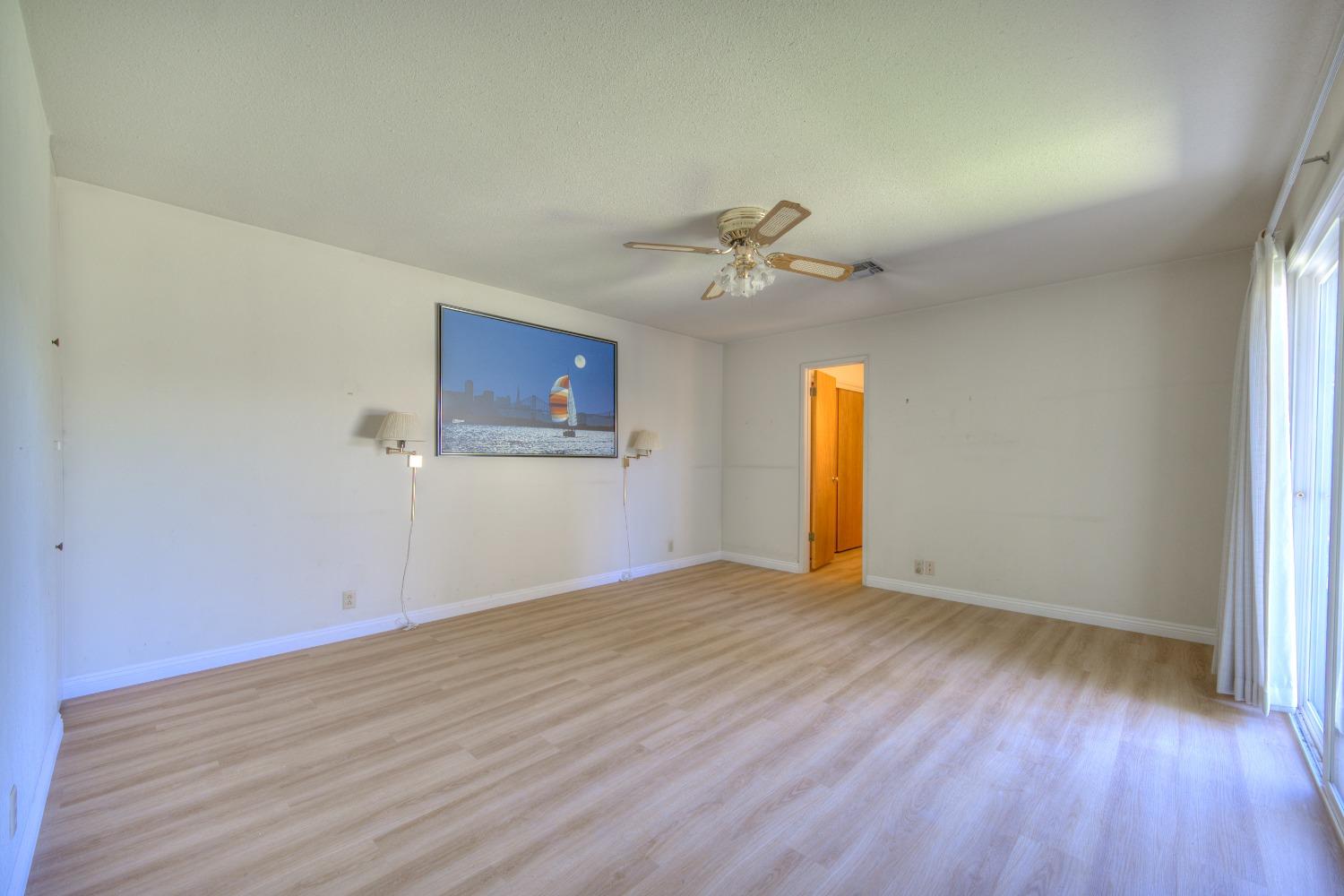 2516 Webster Street Sanger, CA 93657 - Photo 17 of 28