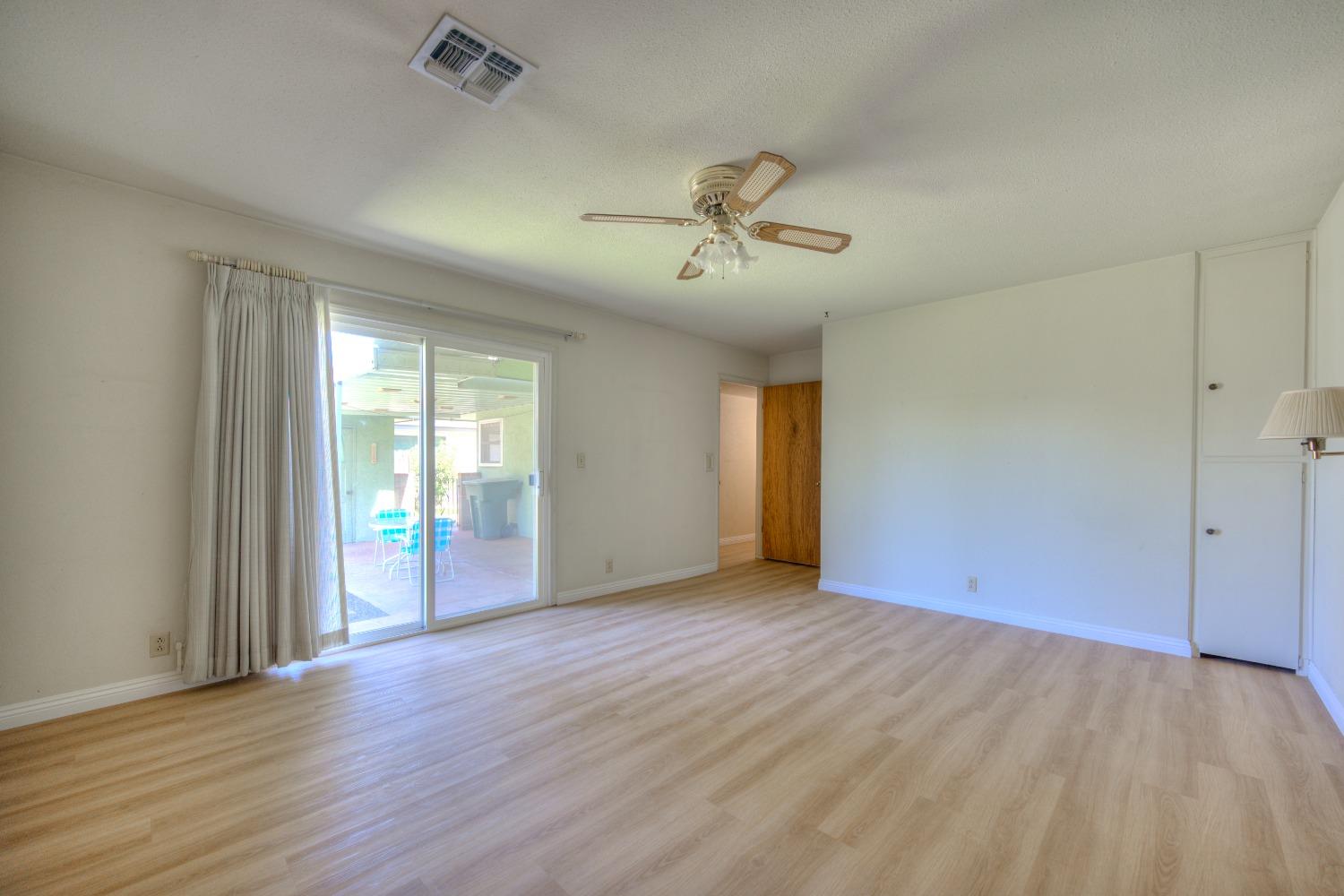 2516 Webster Street Sanger, CA 93657 - Photo 18 of 28