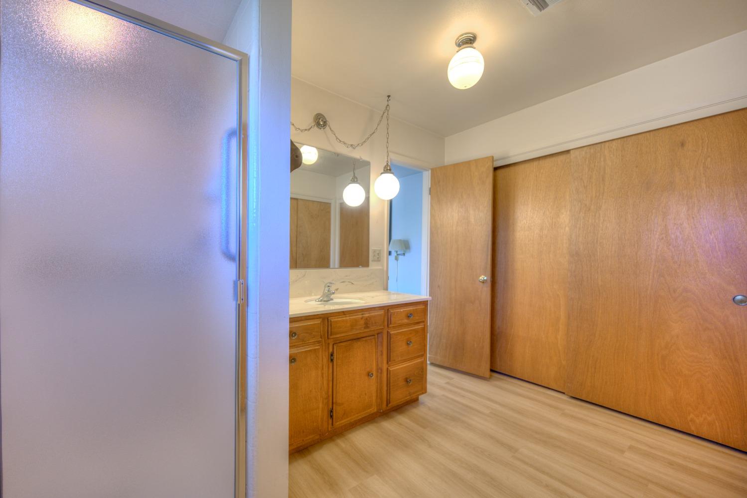 2516 Webster Street Sanger, CA 93657 - Photo 20 of 28