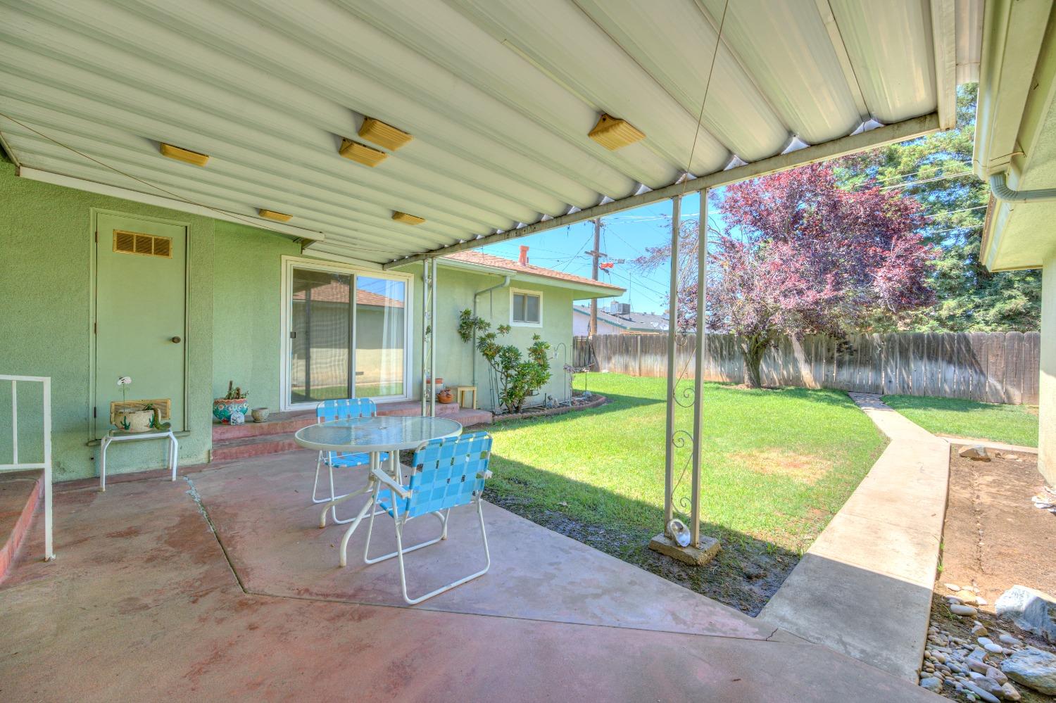 2516 Webster Street Sanger, CA 93657 - Photo 22 of 28