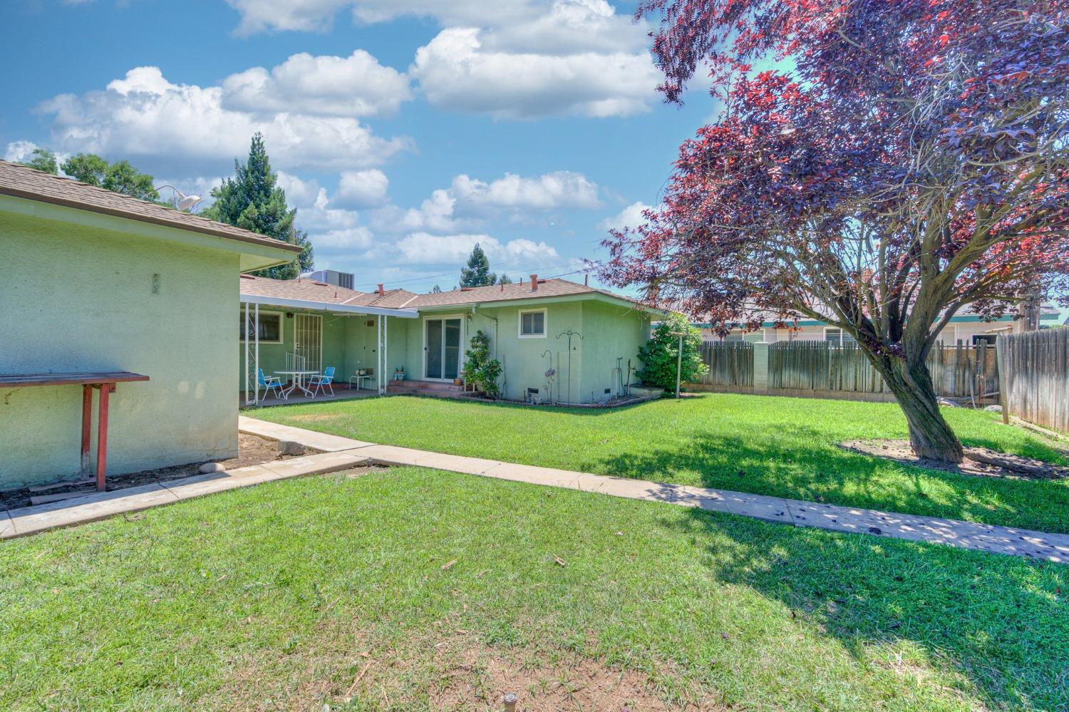 2516 Webster Street Sanger, CA 93657 - Photo 24 of 28