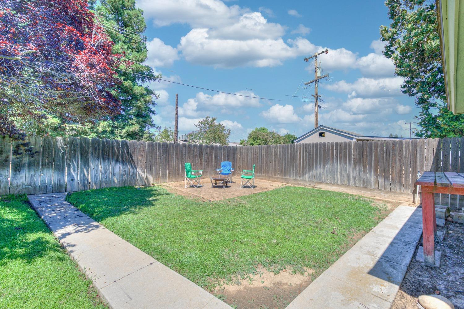 2516 Webster Street Sanger, CA 93657 - Photo 27 of 28