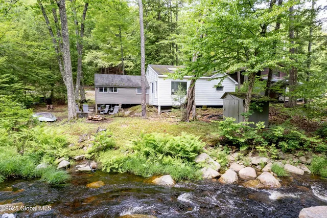 $159,900 | 968 West Mountain Road, Corinth, NY 12822