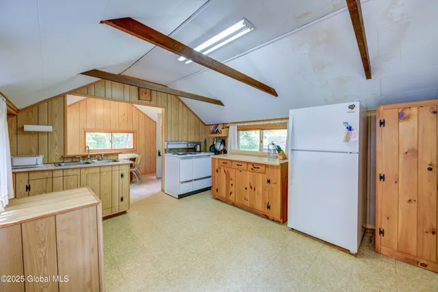 $159,900 | 968 West Mountain Road, Corinth, NY 12822