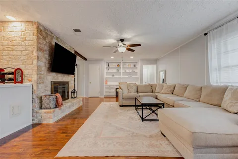 $295,000 | 903 Park Meadow Drive, Katy, TX 77450