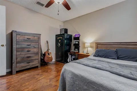 $295,000 | 903 Park Meadow Drive, Katy, TX 77450