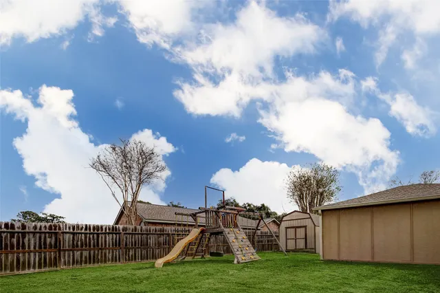 $295,000 | 903 Park Meadow Drive, Katy, TX 77450