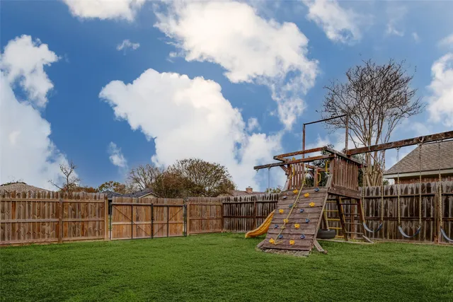 $295,000 | 903 Park Meadow Drive, Katy, TX 77450