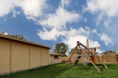 $295,000 | 903 Park Meadow Drive, Katy, TX 77450