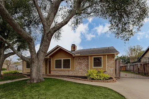 $295,000 | 903 Park Meadow Drive, Katy, TX 77450