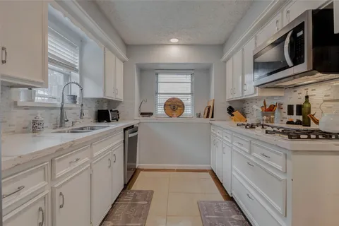 $295,000 | 903 Park Meadow Drive, Katy, TX 77450