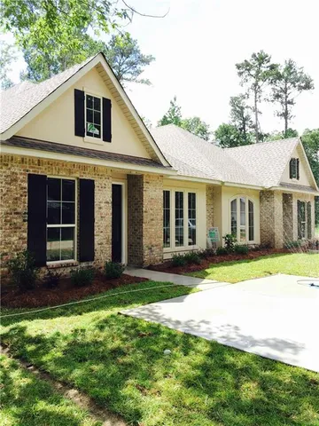 $2,250 | 2258 9th Street, Mandeville, LA 70471