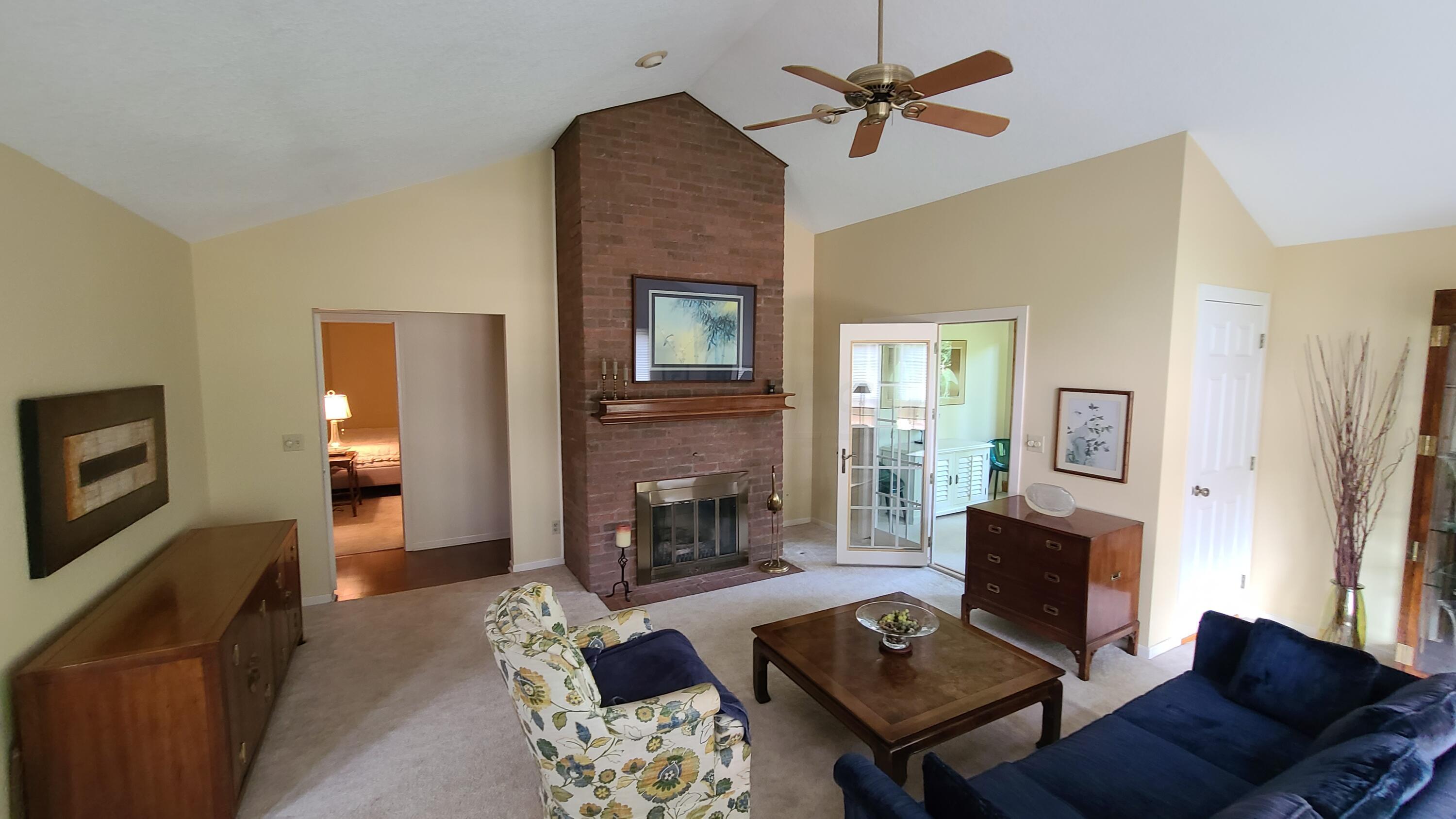610 Swansea Road, Unit E Newark, OH 43055 - Photo 2 of 50