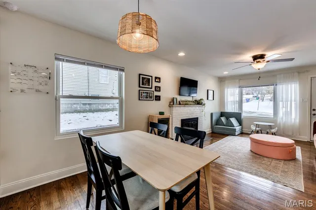 $299,900 | 203 Almentor Avenue, St. Louis, MO 63119