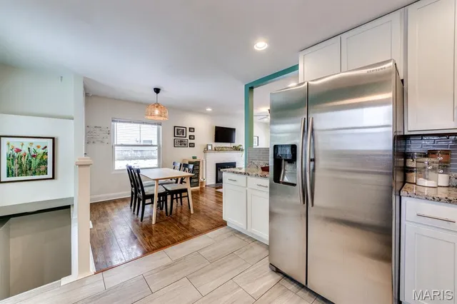 $299,900 | 203 Almentor Avenue, St. Louis, MO 63119