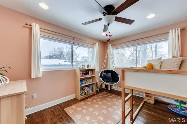 $299,900 | 203 Almentor Avenue, St. Louis, MO 63119