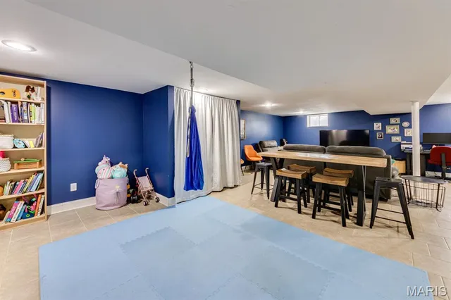 $299,900 | 203 Almentor Avenue, St. Louis, MO 63119