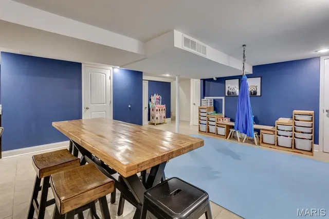 $299,900 | 203 Almentor Avenue, St. Louis, MO 63119