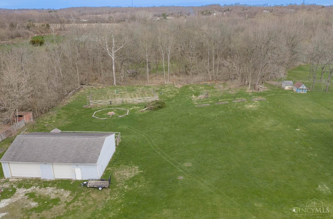 2810 Somerville Road Somerville, OH 45064 - Photo 3 of 63