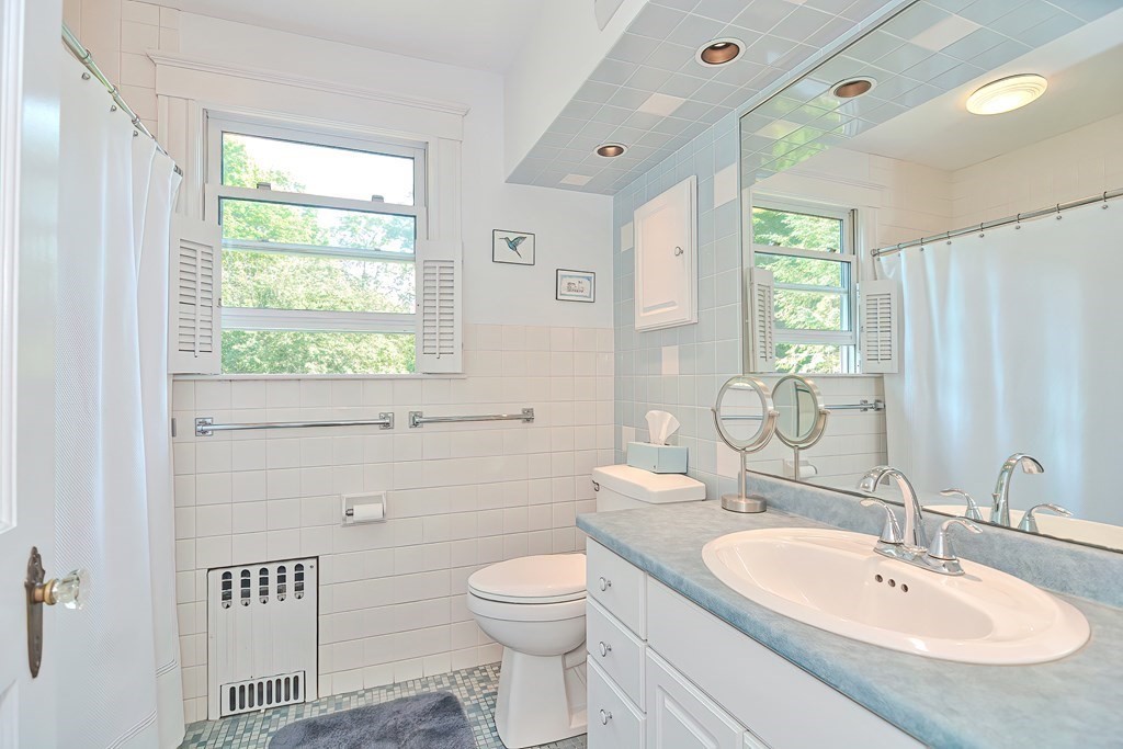 46 Glendale Road Sharon, MA 02067 - Photo 21 of 41 Gallery Image 21