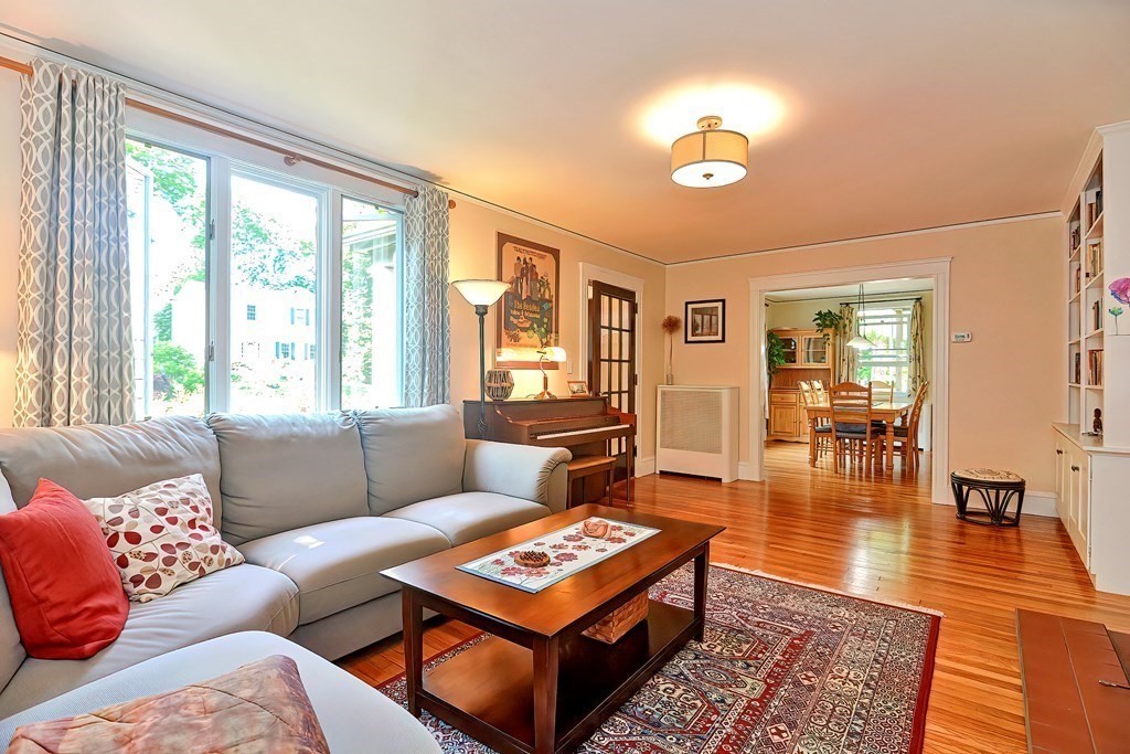 46 Glendale Road Sharon, MA 02067 - Photo 9 of 41 Gallery Image 9