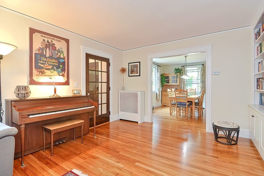 46 Glendale Road Sharon, MA 02067 - Photo 10 of 41 Gallery Image 10