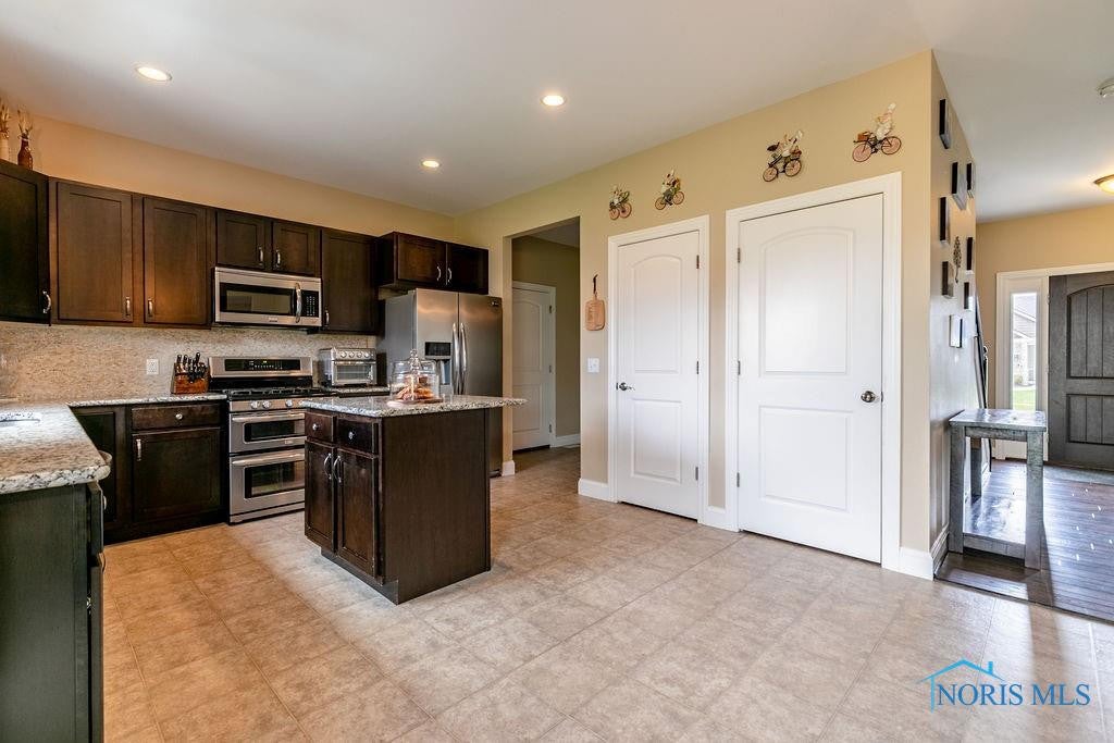 129 Lawai Road Oregon, OH 43616 - Photo 13 of 44 Gallery Image 13