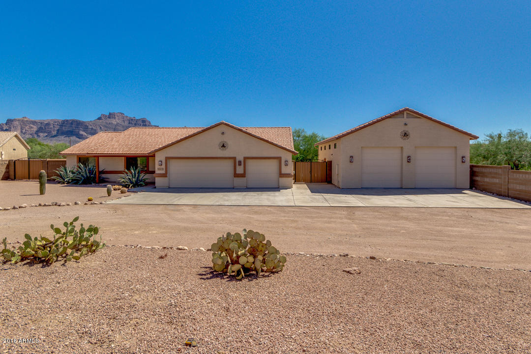 843 South Starr Road Apache Junction, AZ 85119 - Photo 1 of 39 01-Starr