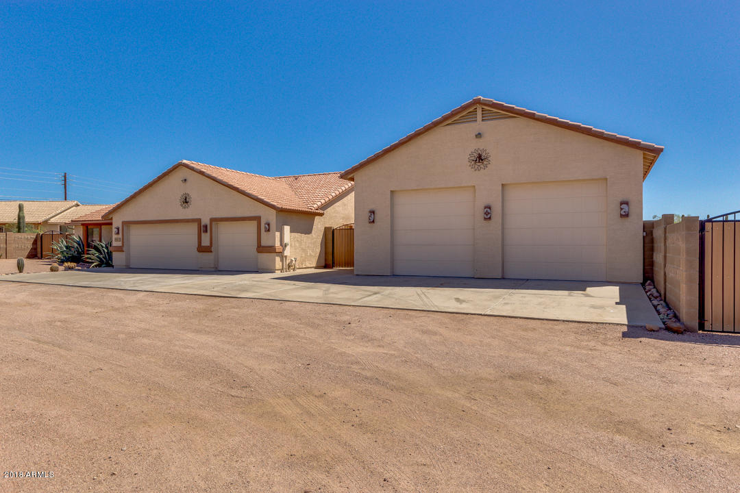 843 South Starr Road Apache Junction, AZ 85119 - Photo 2 of 39 02-Starr