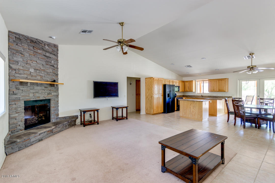 843 South Starr Road Apache Junction, AZ 85119 - Photo 5 of 39 07-Starr