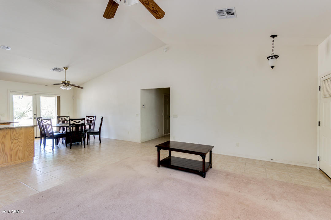 843 South Starr Road Apache Junction, AZ 85119 - Photo 7 of 39 09-Starr