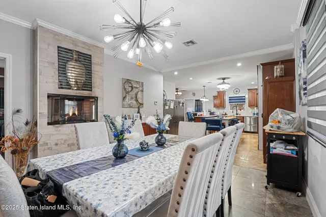 $1,599,999 | 386 Page Avenue | Tottenville