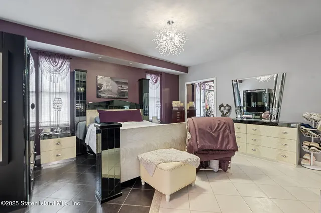 $1,599,999 | 386 Page Avenue | Tottenville